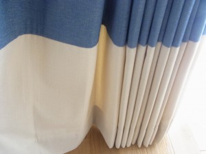 裾ボーダースタイルのカーテン2